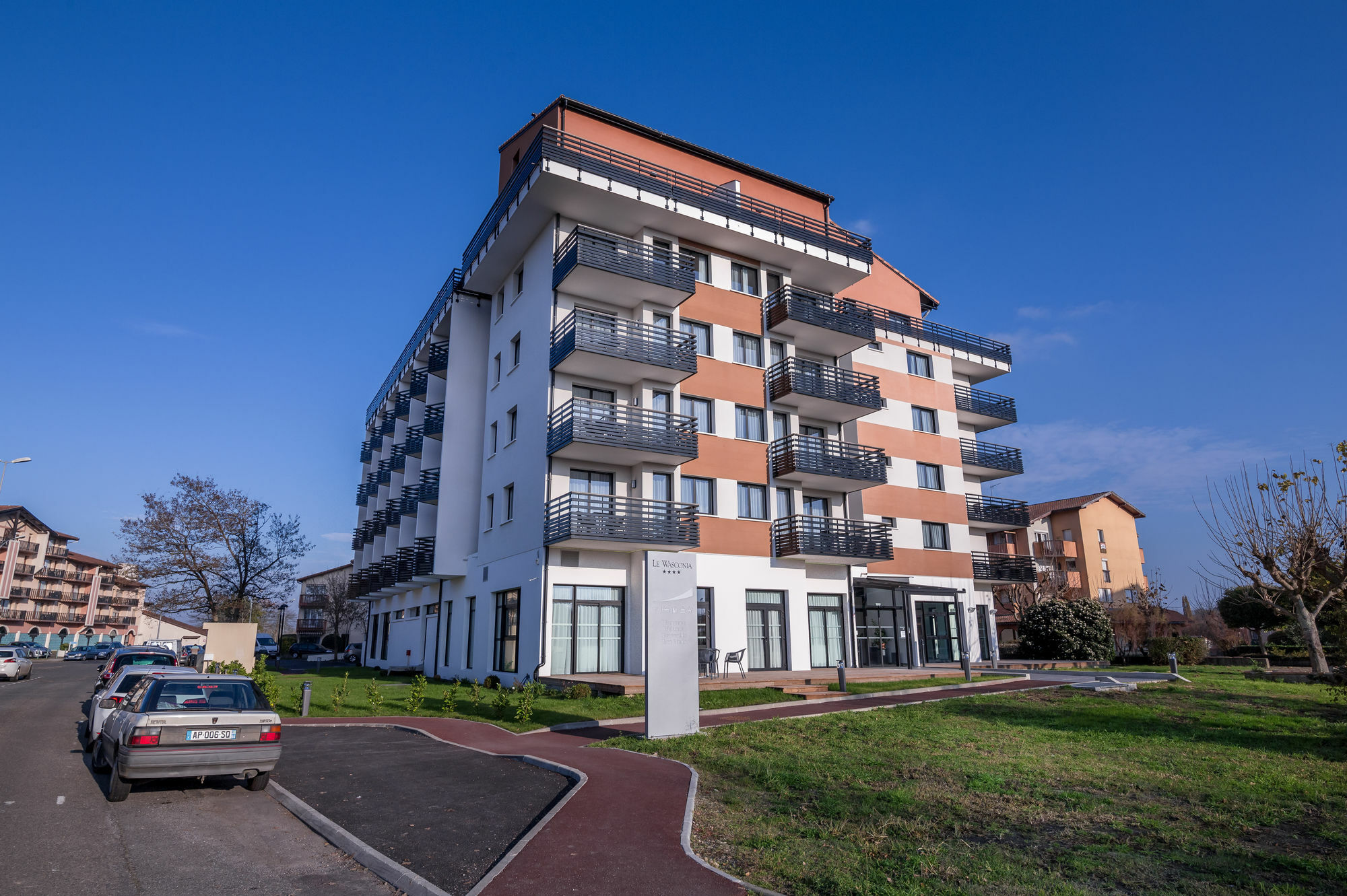 Le Wasconia Appart'Hotel Dax Bagian luar foto