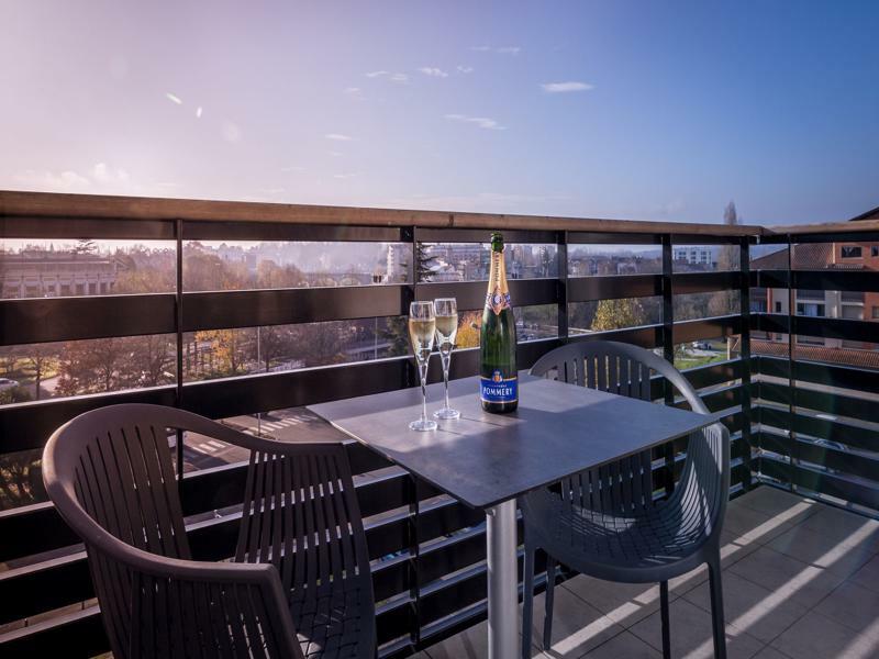 Le Wasconia Appart'Hotel Dax Bagian luar foto